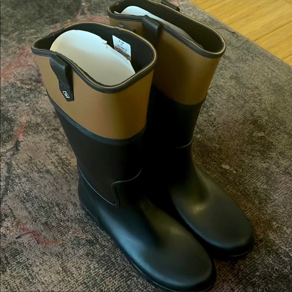 NEW Sperry Rainboots